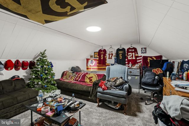 222 E HIGH ST, Manheim, PA 17545