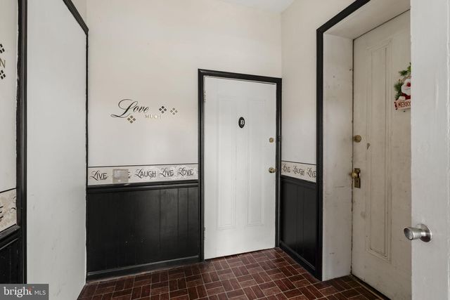 222 E HIGH ST, Manheim, PA 17545