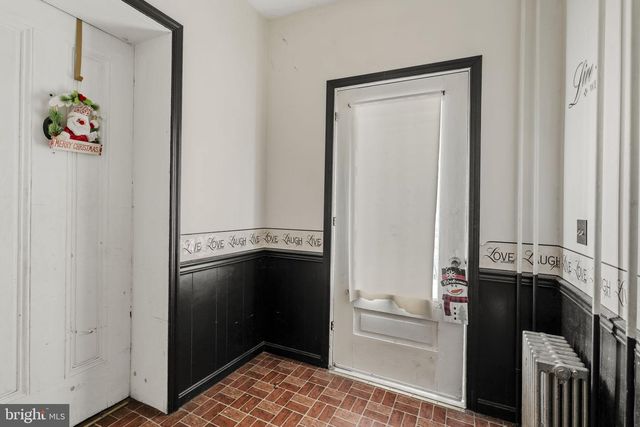 222 E HIGH ST, Manheim, PA 17545