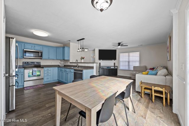 203 High Meadow Court, Richlands, NC 28574