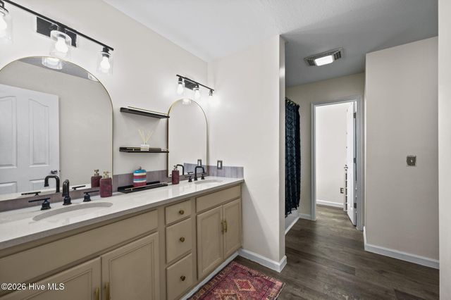 203 High Meadow Court, Richlands, NC 28574