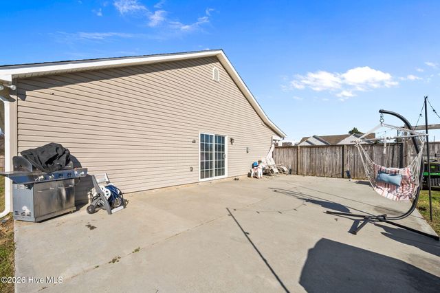 203 High Meadow Court, Richlands, NC 28574