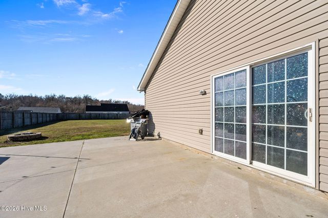 203 High Meadow Court, Richlands, NC 28574