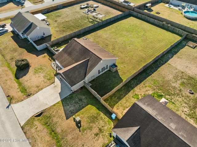 203 High Meadow Court, Richlands, NC 28574