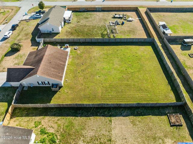 203 High Meadow Court, Richlands, NC 28574