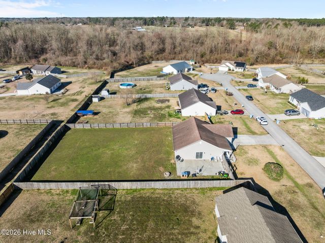 203 High Meadow Court, Richlands, NC 28574