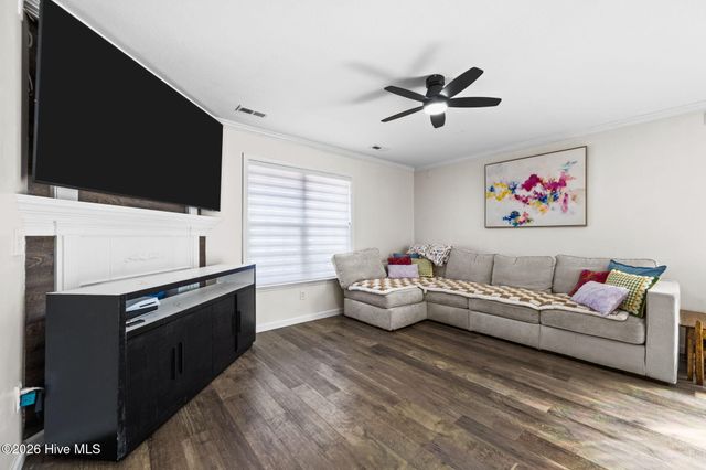 203 High Meadow Court, Richlands, NC 28574