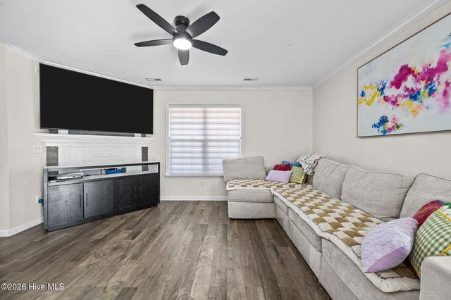 203 High Meadow Court, Richlands, NC 28574