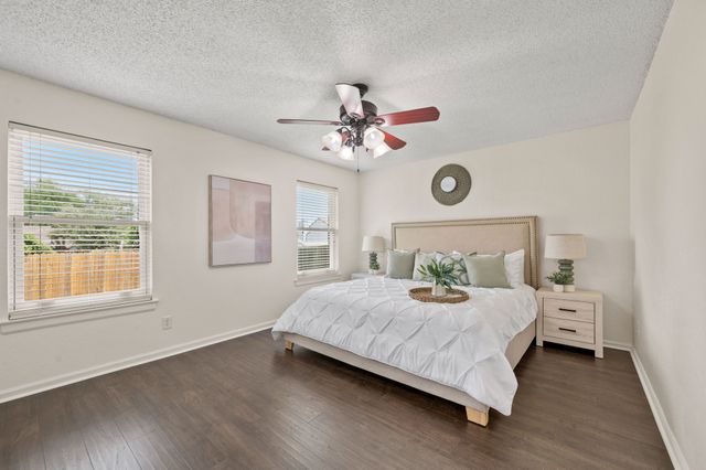 2621 Bayberry Lane, Euless, TX 76039