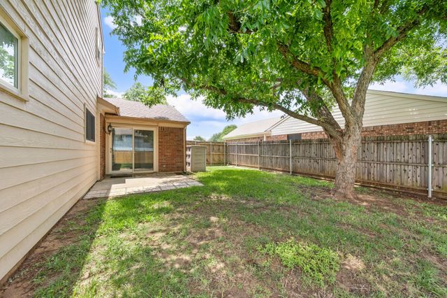 2621 Bayberry Lane, Euless, TX 76039
