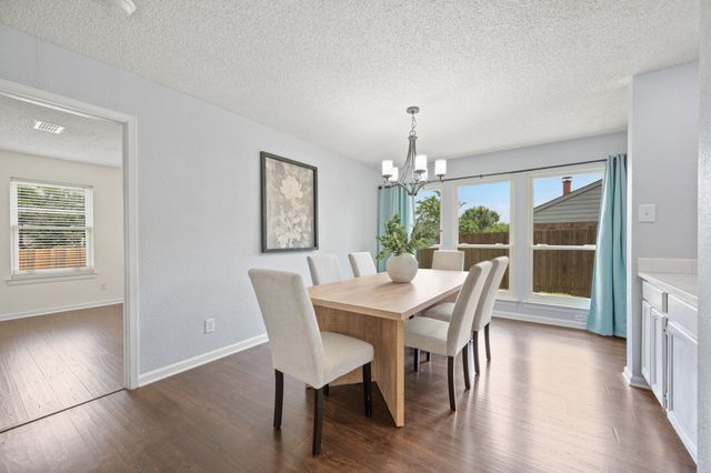 2621 Bayberry Lane, Euless, TX 76039