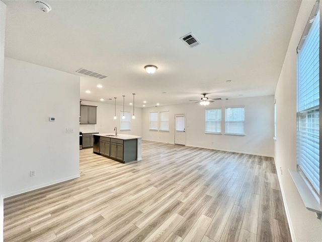3200 College Park DR 131, Round Rock, TX 78664