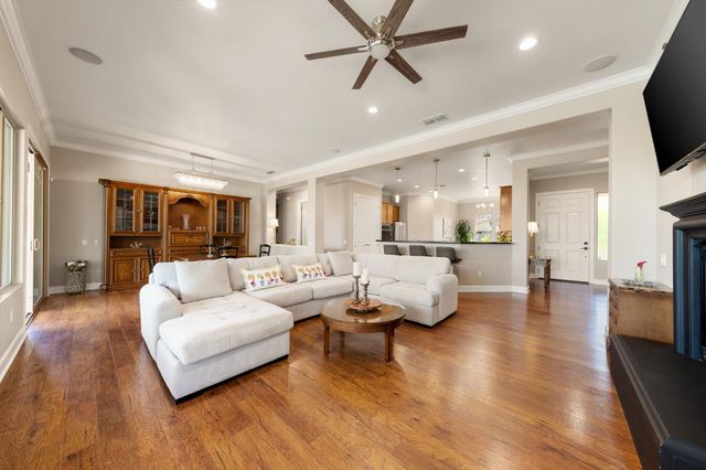 504 Sawmill Ct, Lincoln, CA 95648