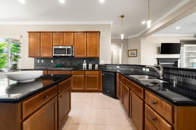 504 Sawmill Ct, Lincoln, CA 95648