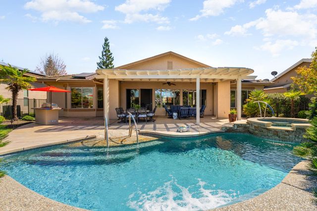 504 Sawmill Ct, Lincoln, CA 95648