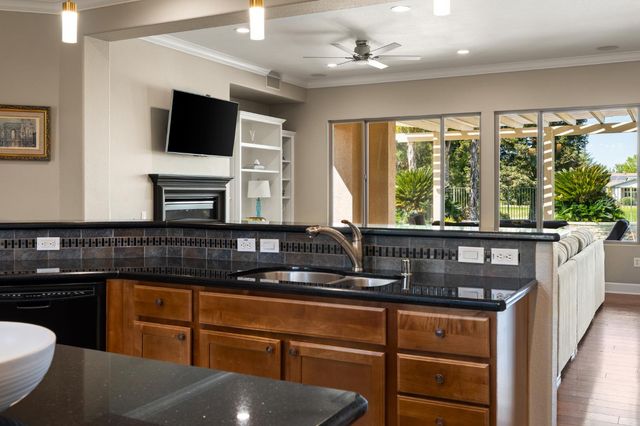 504 Sawmill Ct, Lincoln, CA 95648