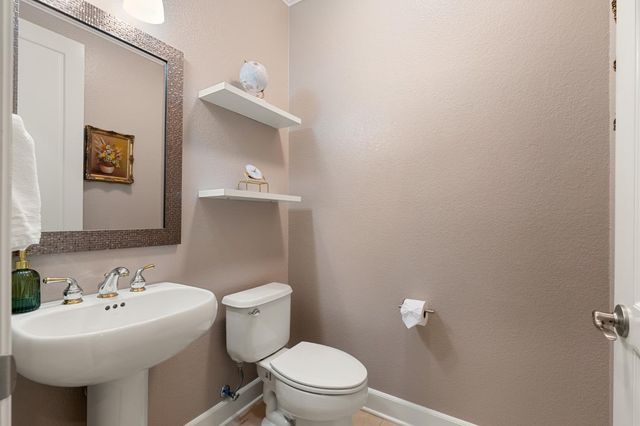 504 Sawmill Ct, Lincoln, CA 95648