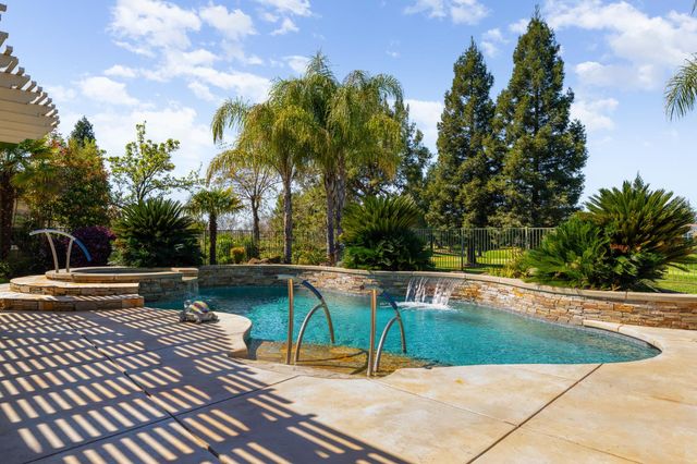 504 Sawmill Ct, Lincoln, CA 95648