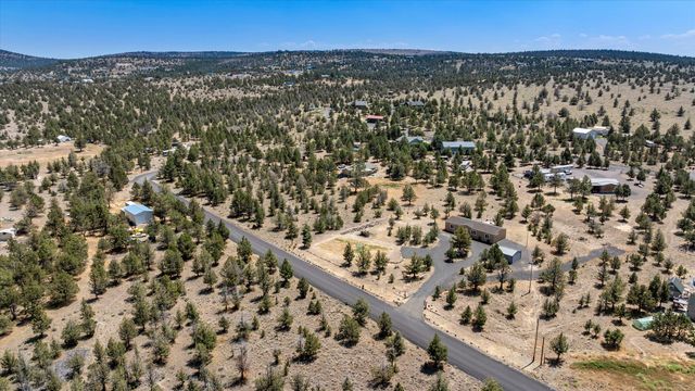5064 SE Pawnee Loop, Prineville, OR 97754