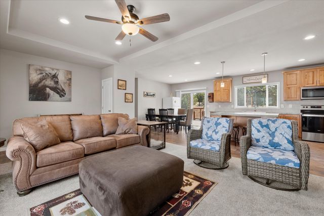 5064 SE Pawnee Loop, Prineville, OR 97754