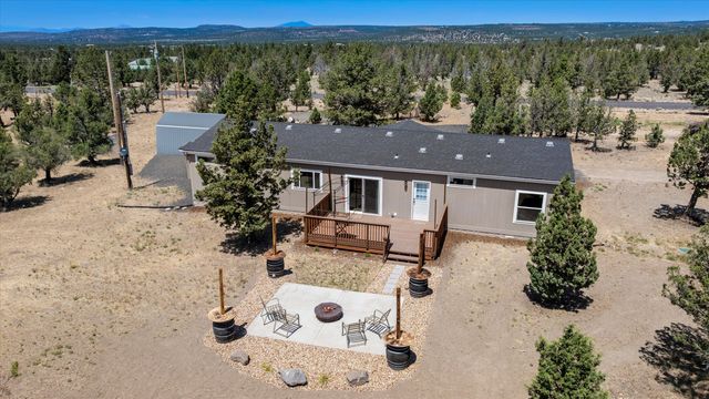 5064 SE Pawnee Loop, Prineville, OR 97754
