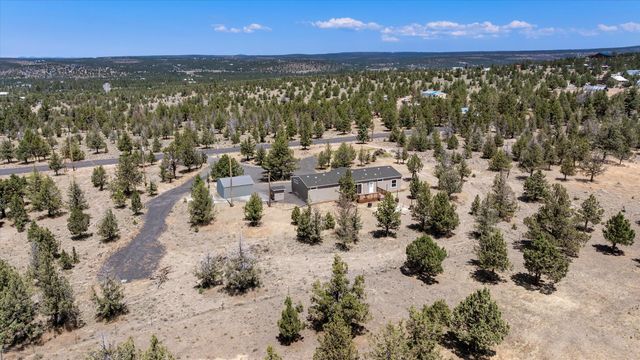 5064 SE Pawnee Loop, Prineville, OR 97754