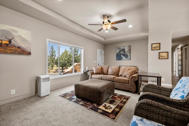 5064 SE Pawnee Loop, Prineville, OR 97754