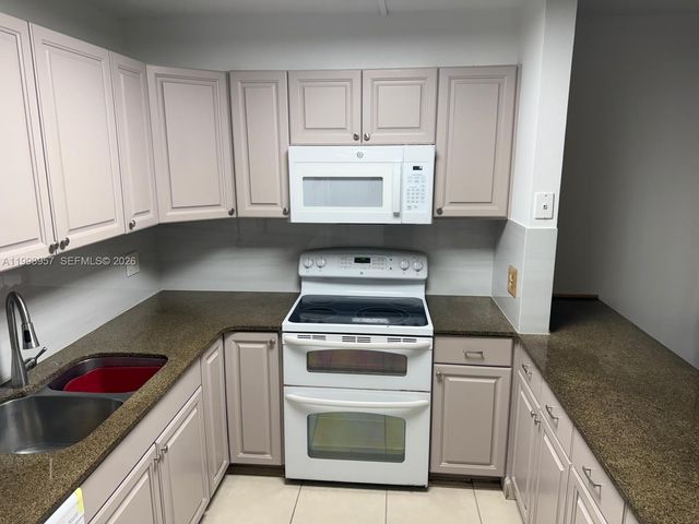 1544 Forest Lakes Cir D, West Palm Beach, FL 33406