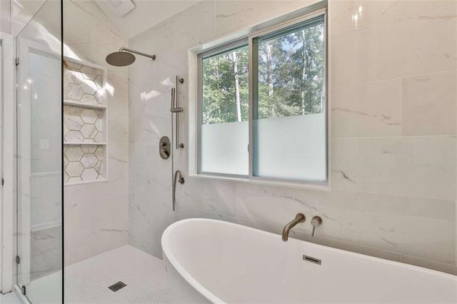 214 Windgate Court, Peachtree City, GA 30269