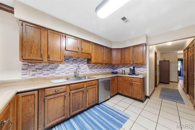 901 College Road, Union, MO 63084