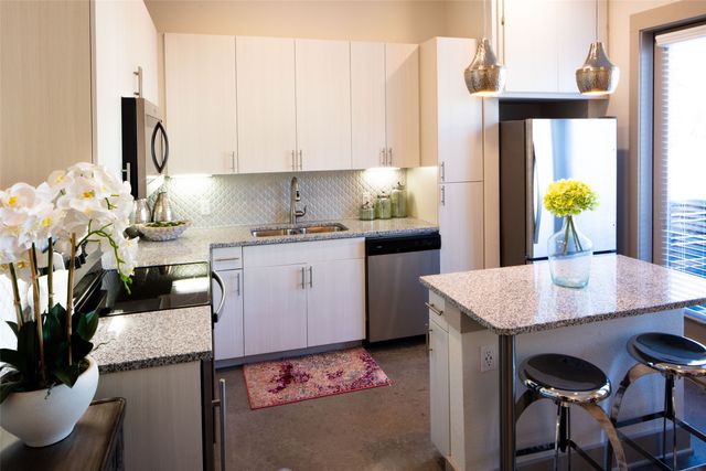 6000 Gaston Avenue 109, Dallas, TX 75214