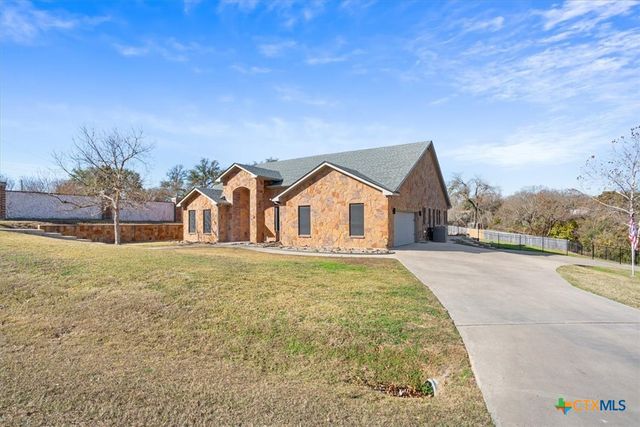 3426 Summit Circle, Belton, TX 76513
