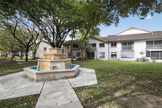 13856 SW 93rd Lane 13856, Miami, FL 33186