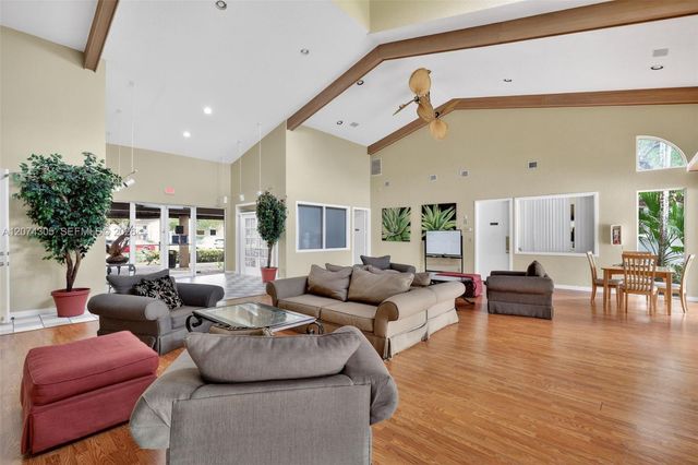 13856 SW 93rd Lane 13856, Miami, FL 33186
