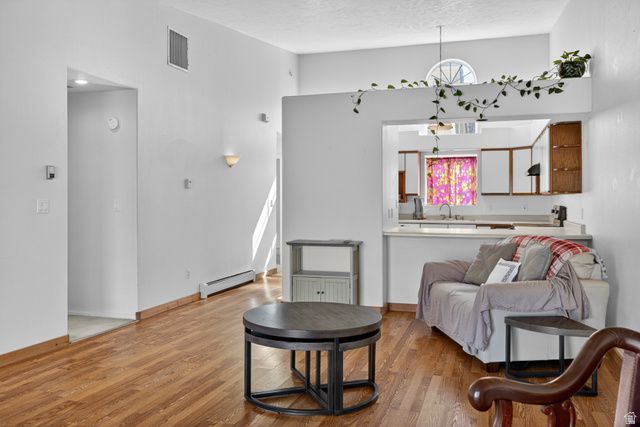 592 W HALE AVE, Moab, UT 84532