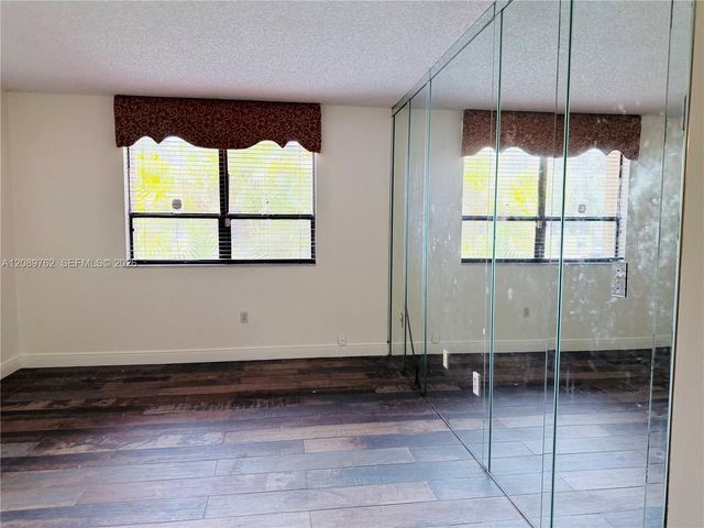 800 NE 199th Street 101D, Miami, FL 33179