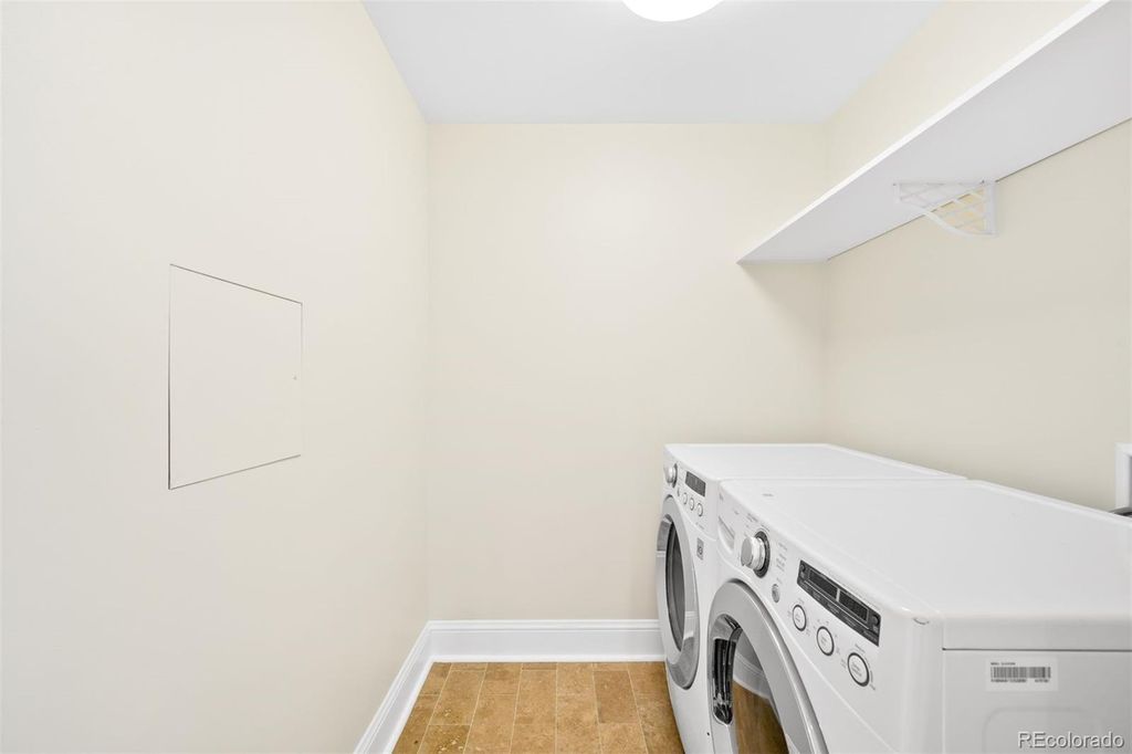 Image 13 of property listing at 7600 Landmark Way 814, Greenwood Village, CO 80111
