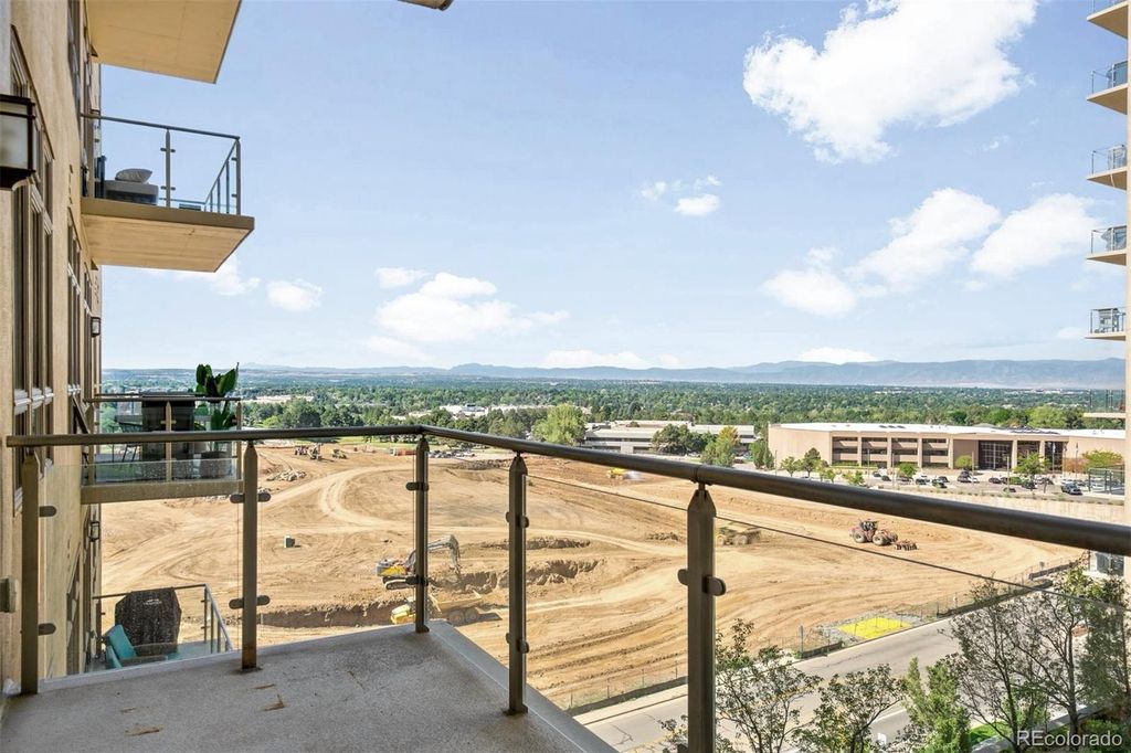 Image 5 of property listing at 7600 Landmark Way 814, Greenwood Village, CO 80111