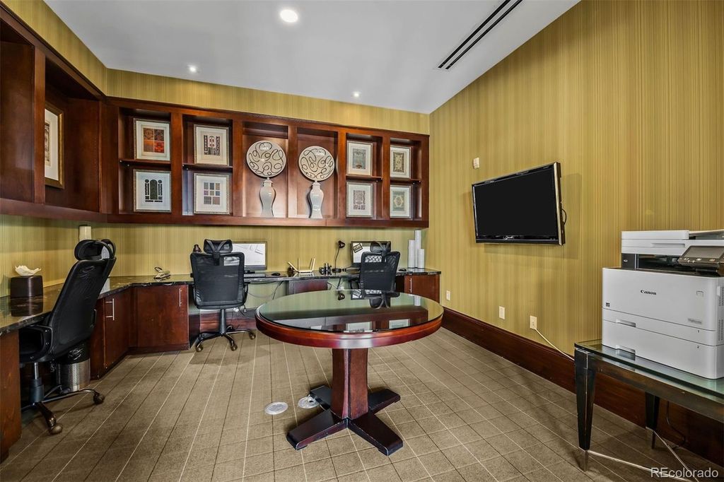 Image 41 of property listing at 7600 Landmark Way 814, Greenwood Village, CO 80111