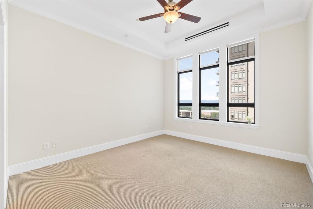 Image 9 of property listing at 7600 Landmark Way 814, Greenwood Village, CO 80111