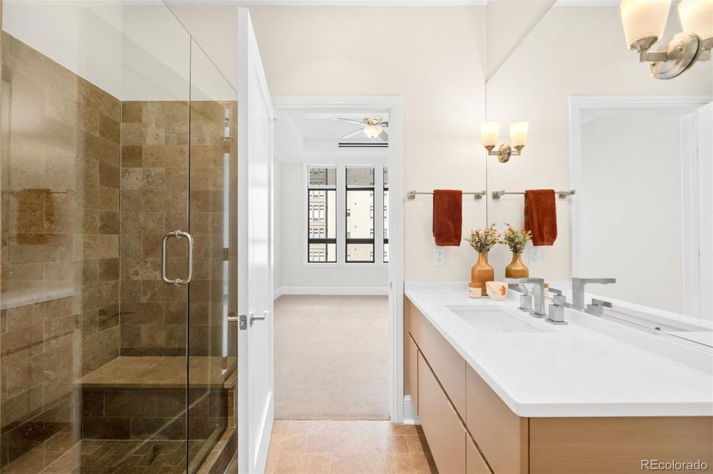 Image 10 of property listing at 7600 Landmark Way 814, Greenwood Village, CO 80111