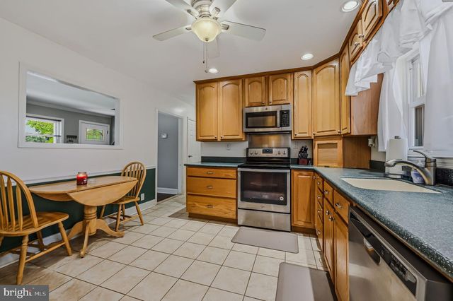 1525 BARTLESON RD, Wilmington, DE 19805