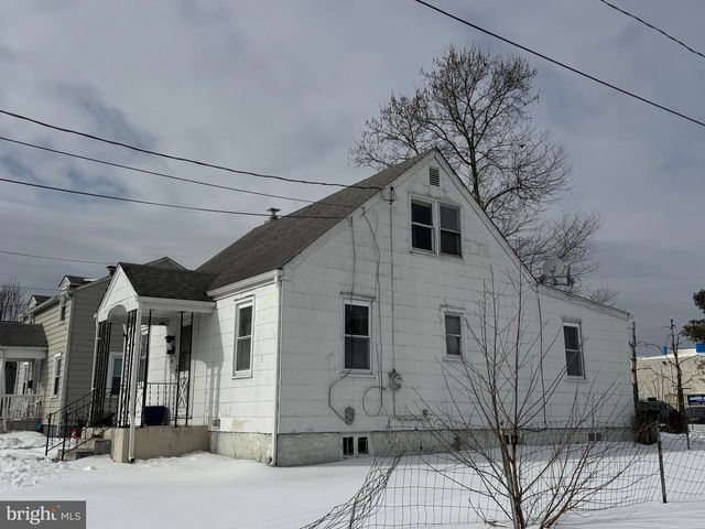 33 MORRIS AVE, Burlington, NJ 08016