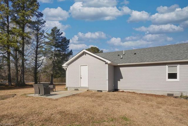 818 Candy Creek Road, Reidsville, NC 27320