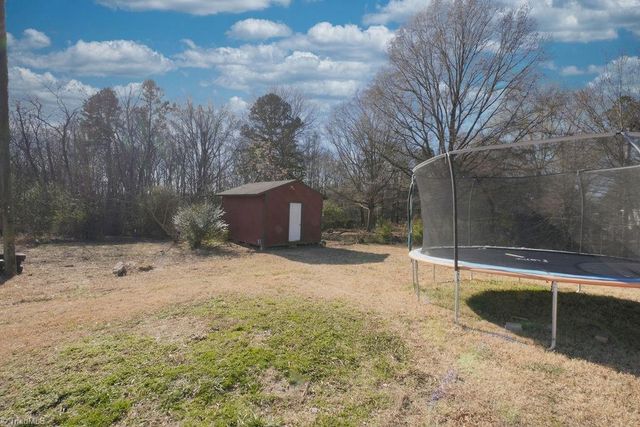 818 Candy Creek Road, Reidsville, NC 27320