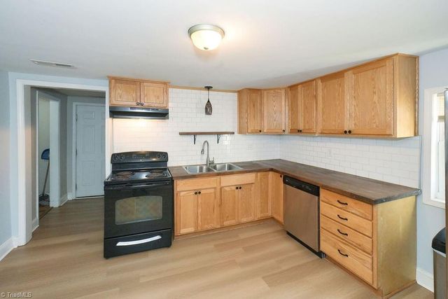 818 Candy Creek Road, Reidsville, NC 27320