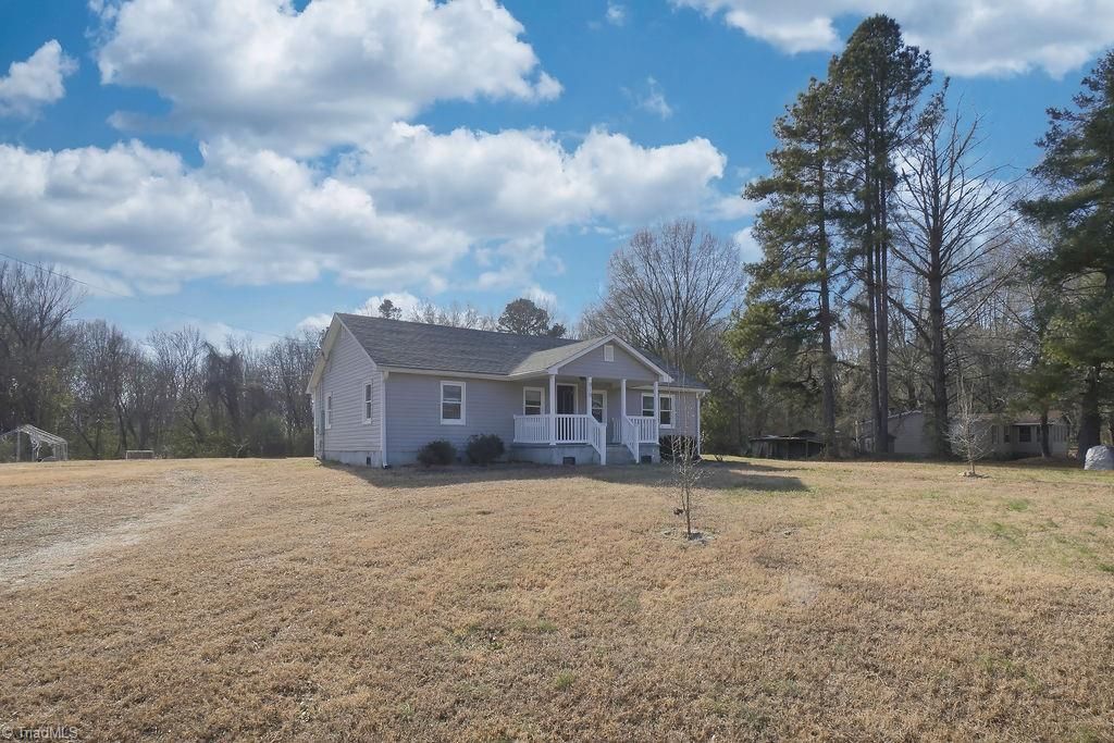 818 Candy Creek Road, Reidsville, NC 27320