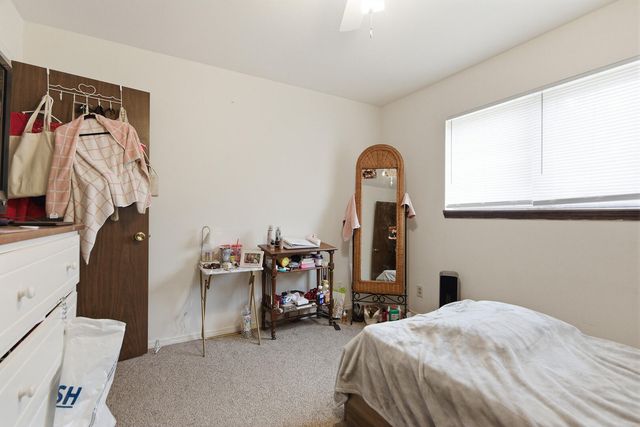 2411-2413 S KENDALLWOOD RD, Columbia, MO 65203