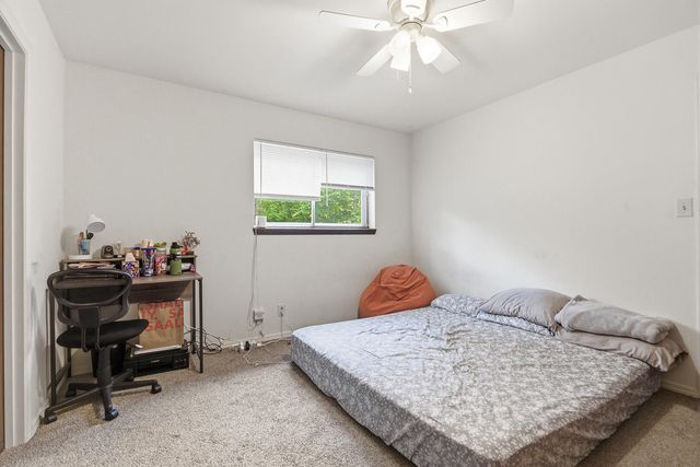 2411-2413 S KENDALLWOOD RD, Columbia, MO 65203