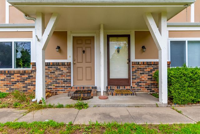 2411-2413 S KENDALLWOOD RD, Columbia, MO 65203